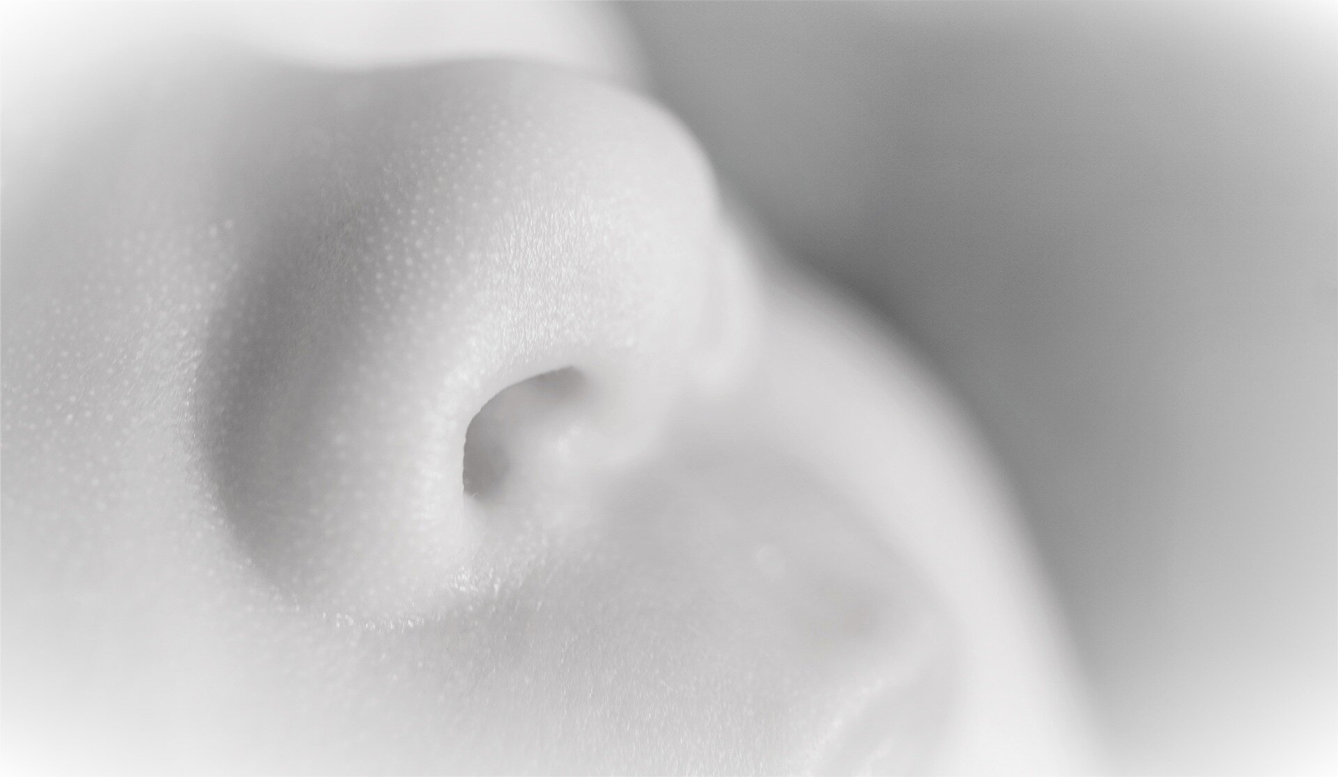 Human scent receptors aid in detecting nerve gases with new sensor