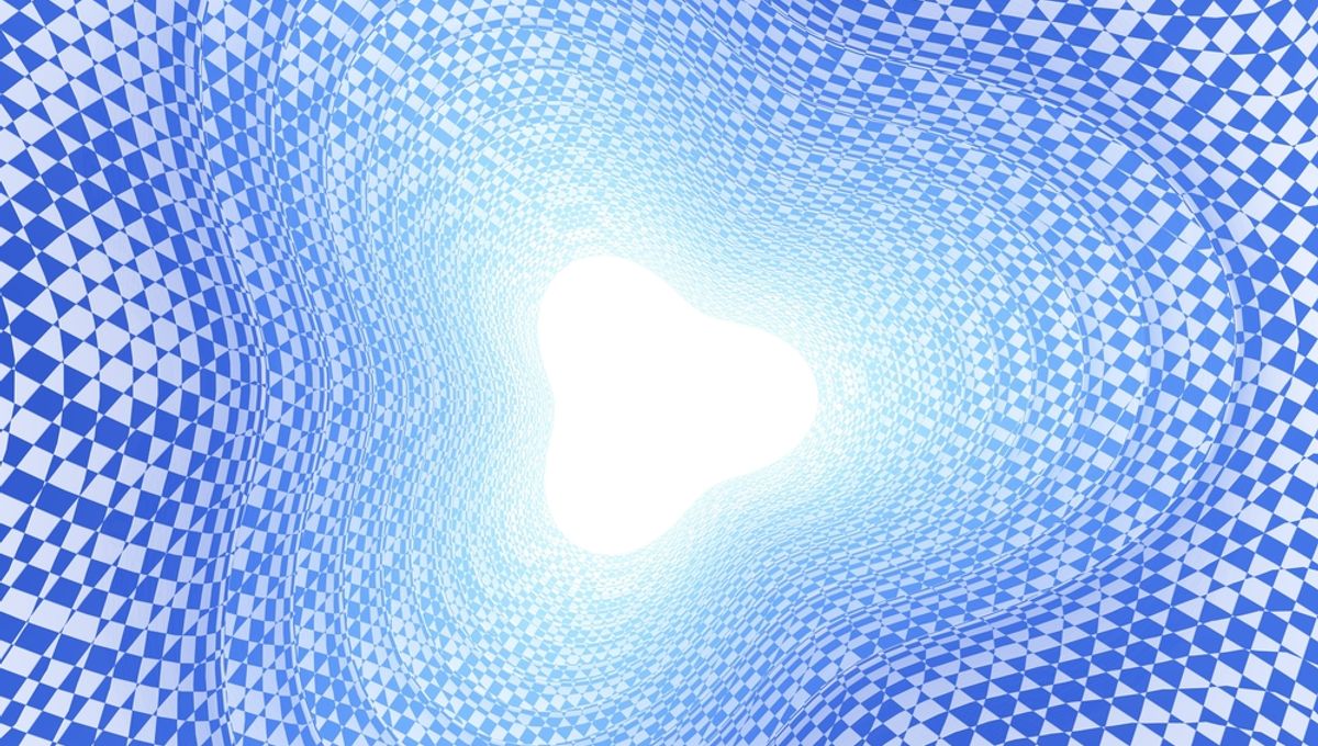 New Material Controls Waves in Synthetic Fourth Dimension