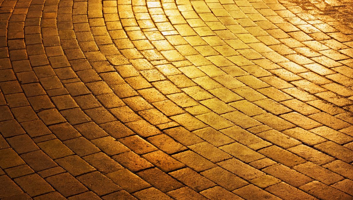 Strange Yellow Brick Road Discovered In Pacific Ocean, Volcanoes Blamed