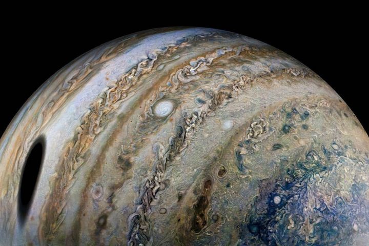 Amateur Astronomers Capture Jupiter Collision