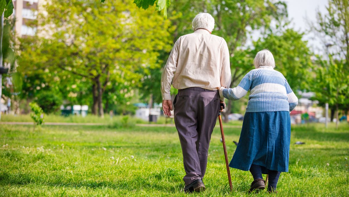 US Women Live 6 Years Longer Than Men as Life Expectancy Gap Widens